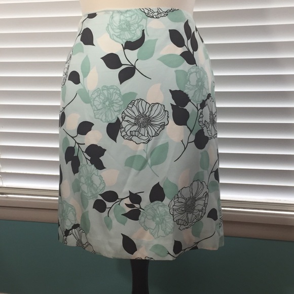 Ann Taylor Loft Silk Blend Floral Skirt Size 16 - Picture 2 of 8